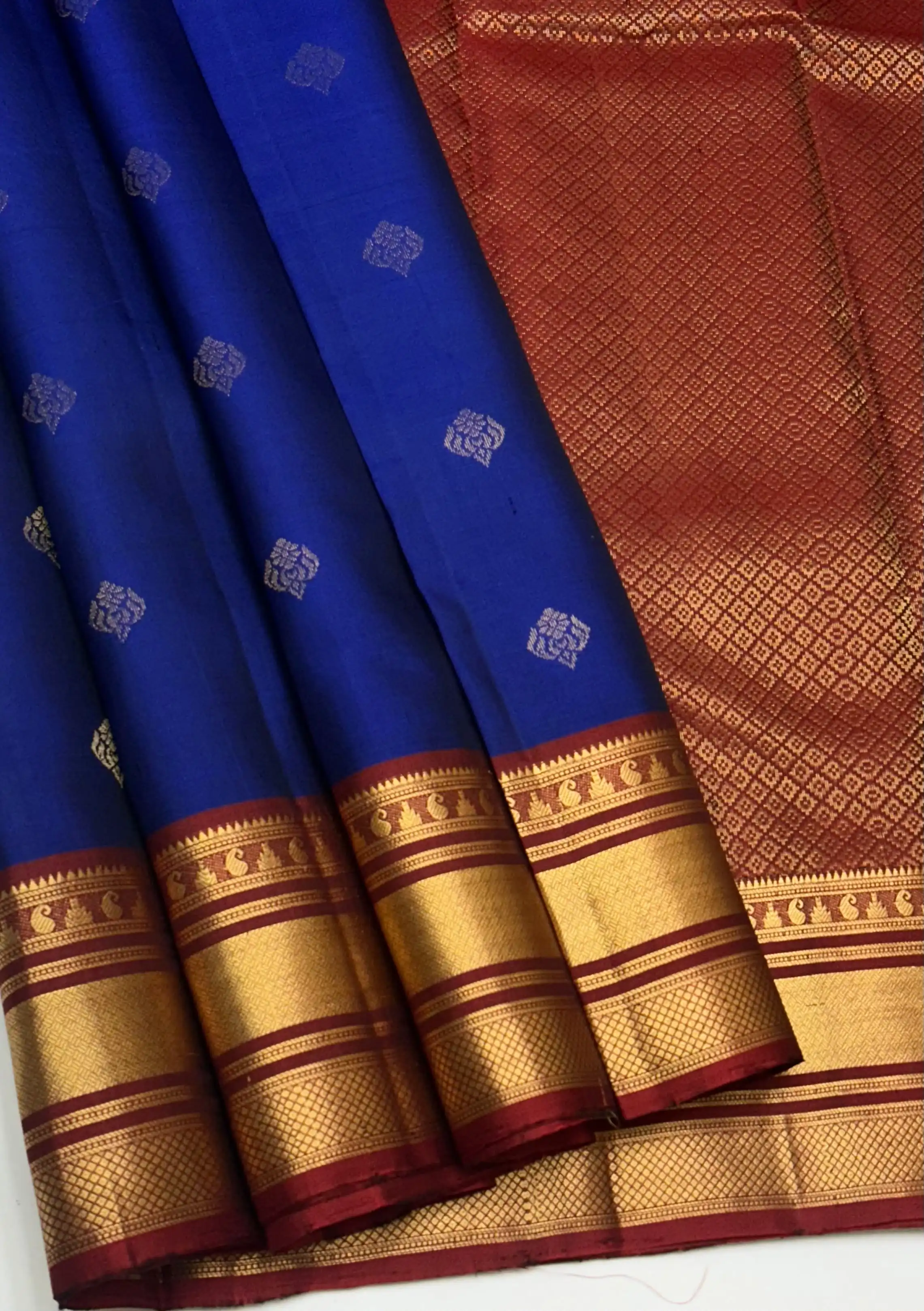 Royal Blue Lotus Butta Zari Kanchipuram Soft Silk Saree